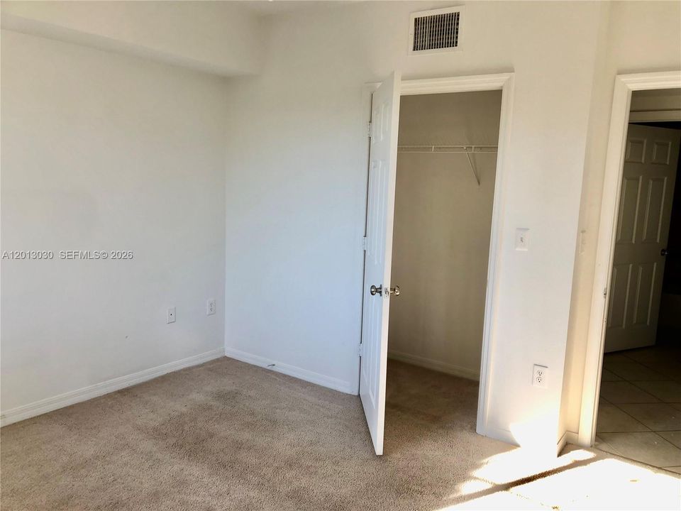 В аренду: $2,500 (3 спален, 2 ванн, 1381 Квадратных фут)