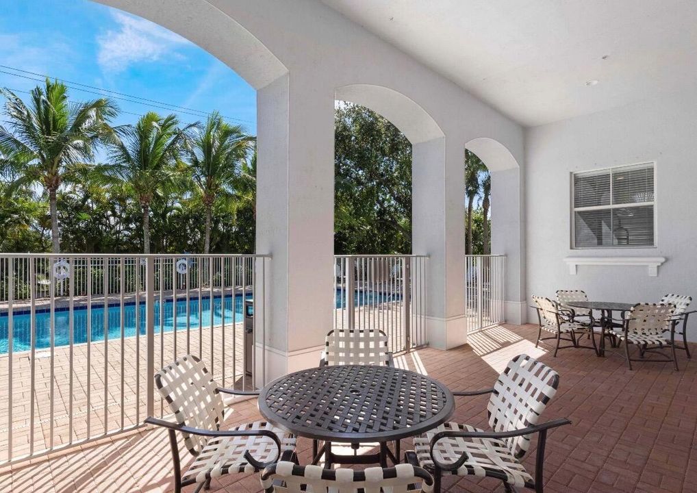 Clubhouse Covered Patio