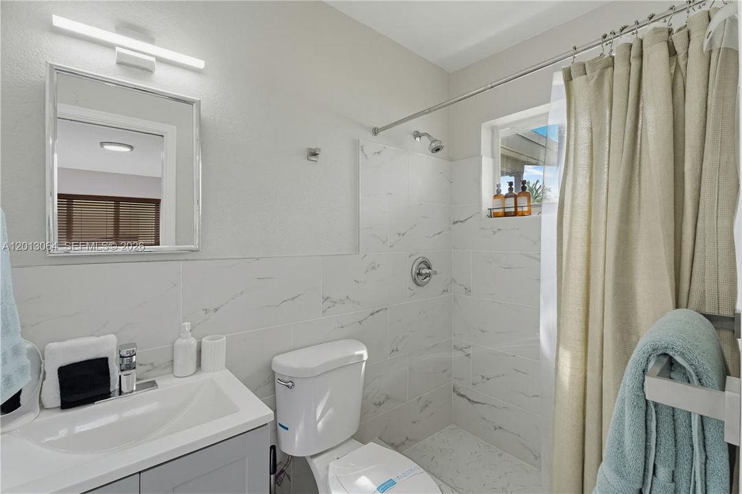В аренду: $5,500 (3 спален, 2 ванн, 1205 Квадратных фут)