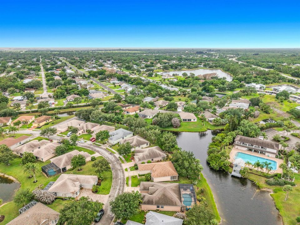 1343 Shoreline Circle-114