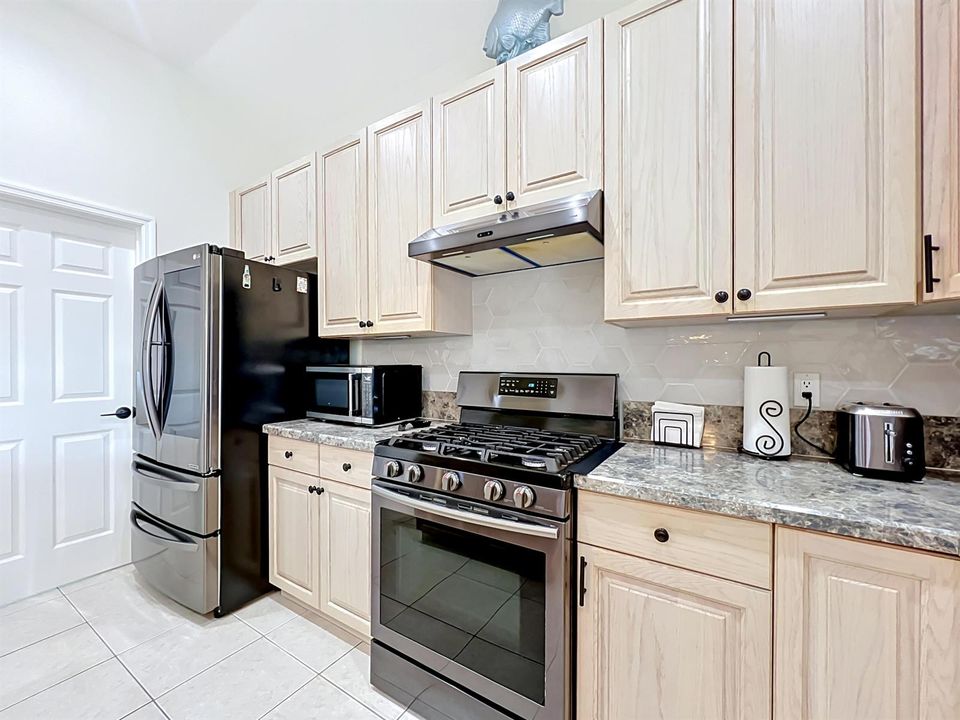 1343 Shoreline Circle-50