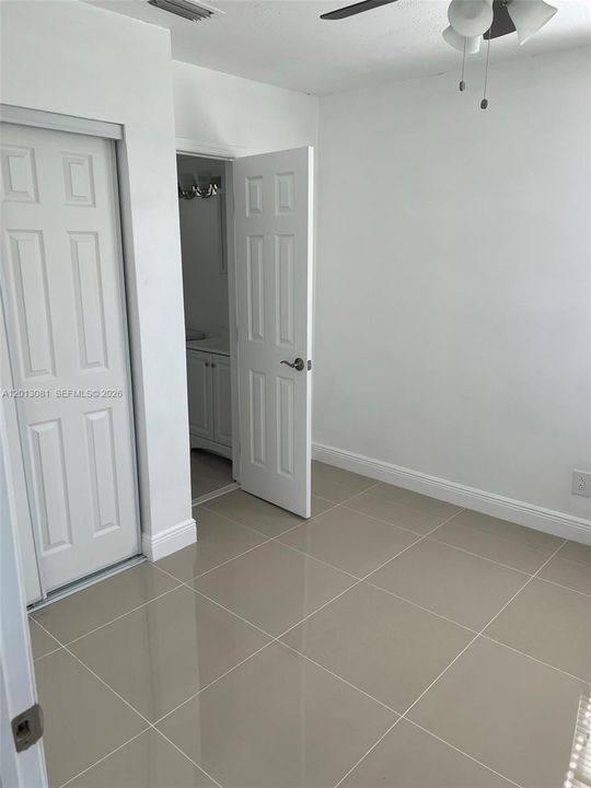 En Renta: $2,490 (3 camas, 1 baños, 1004 Pies cuadrados)