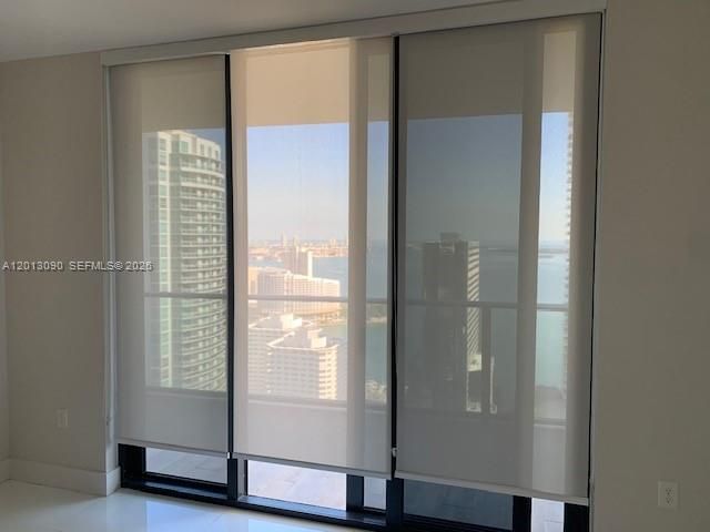 For Sale: $1,190,000 (2 beds, 3 baths, 1325 Square Feet)