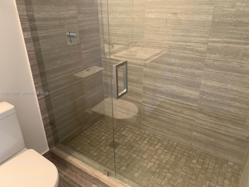 For Sale: $1,190,000 (2 beds, 3 baths, 1325 Square Feet)