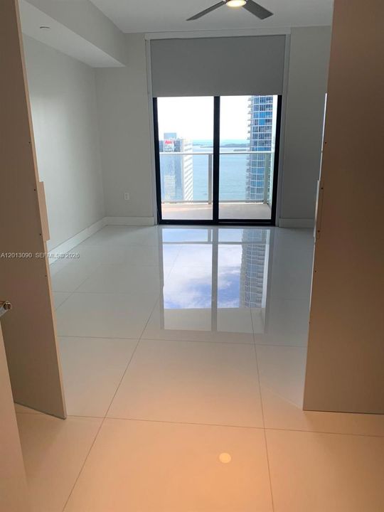 For Sale: $1,190,000 (2 beds, 3 baths, 1325 Square Feet)