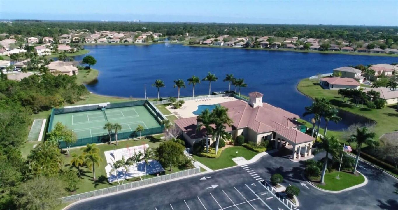Portofino Shores Amenities