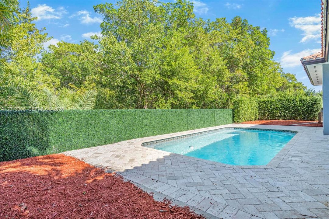For Rent: $7,500 (5 beds, 4 baths, 3061 Square Feet)