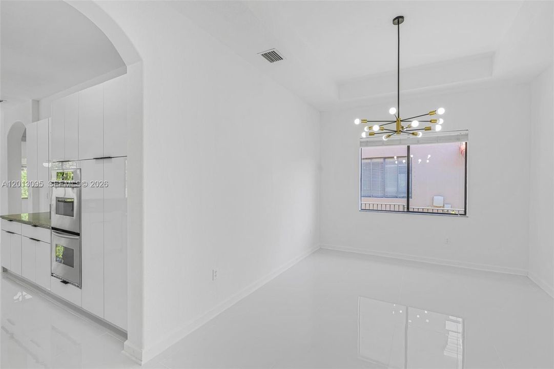 For Rent: $7,500 (5 beds, 4 baths, 3061 Square Feet)