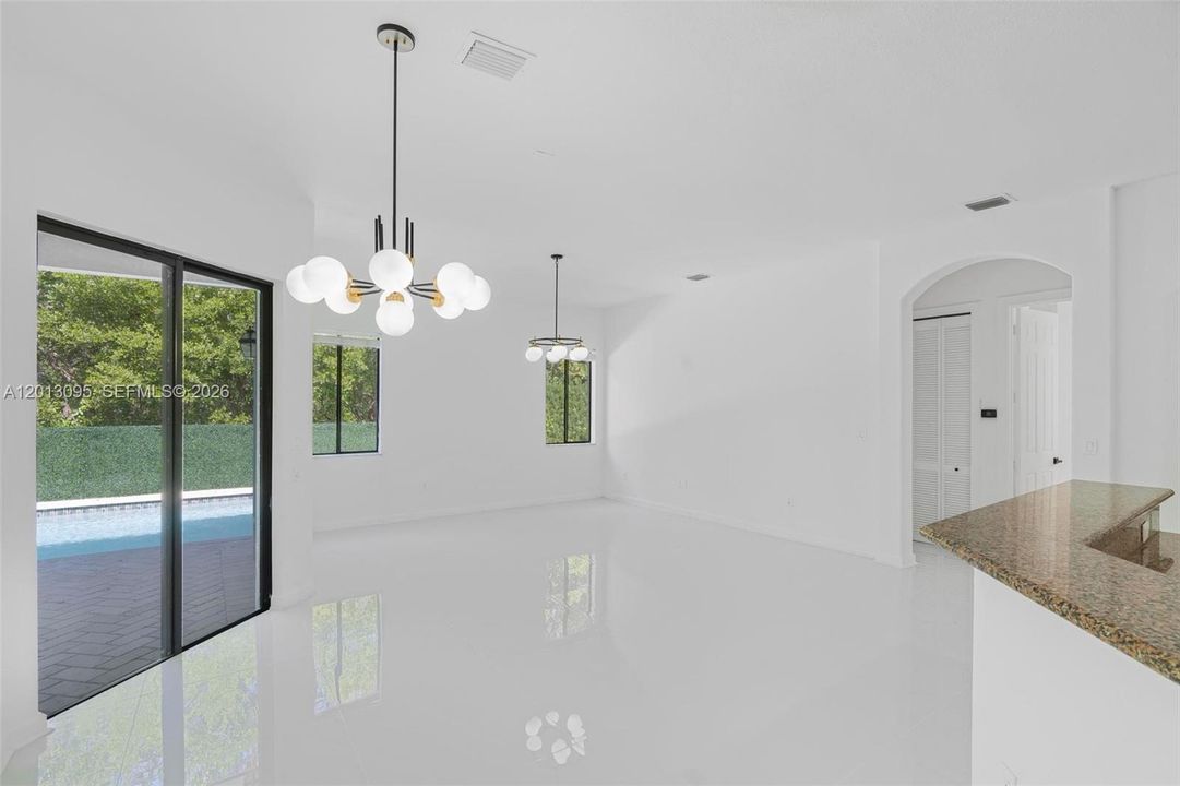 For Rent: $7,500 (5 beds, 4 baths, 3061 Square Feet)