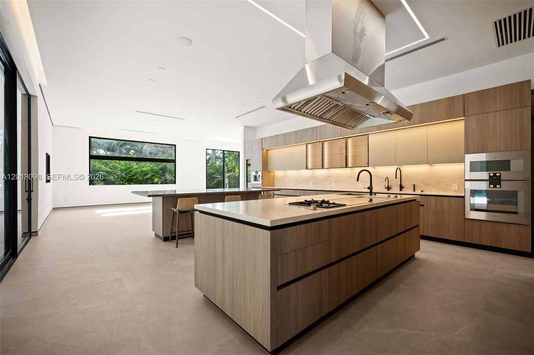 En Venta: $8,750,000 (6 camas, 7 baños, 6936 Pies cuadrados)