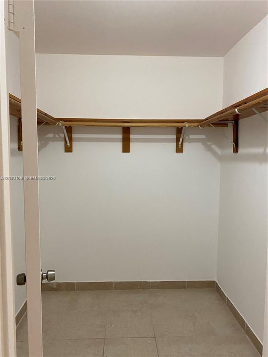 В аренду: $2,350 (3 спален, 2 ванн, 1518 Квадратных фут)