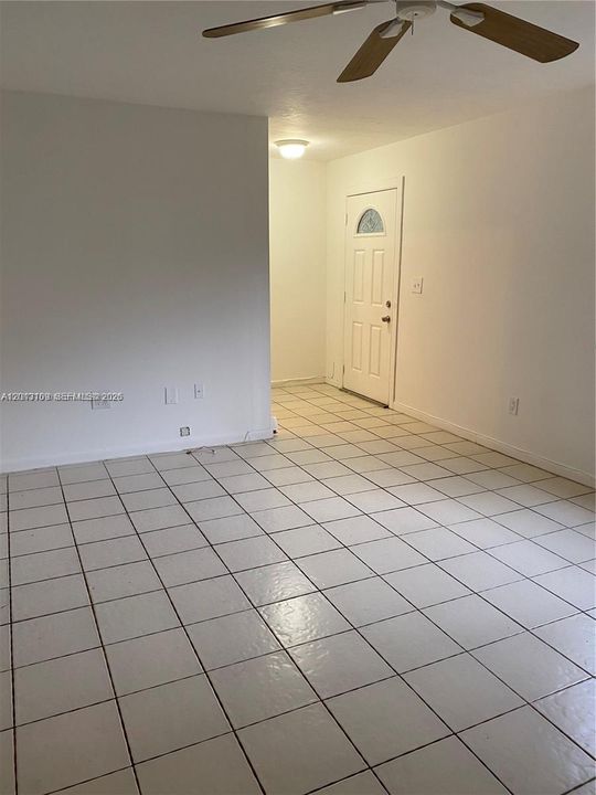 В аренду: $2,350 (3 спален, 2 ванн, 1518 Квадратных фут)
