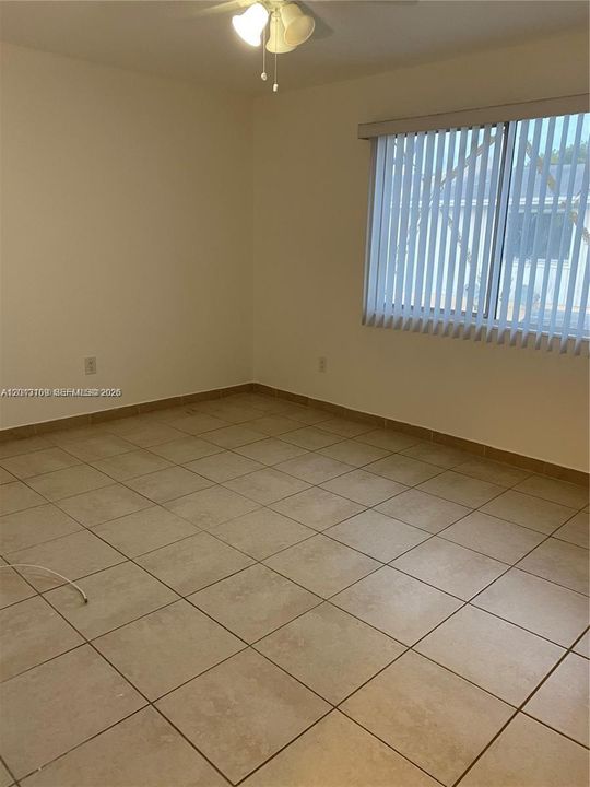 В аренду: $2,350 (3 спален, 2 ванн, 1518 Квадратных фут)