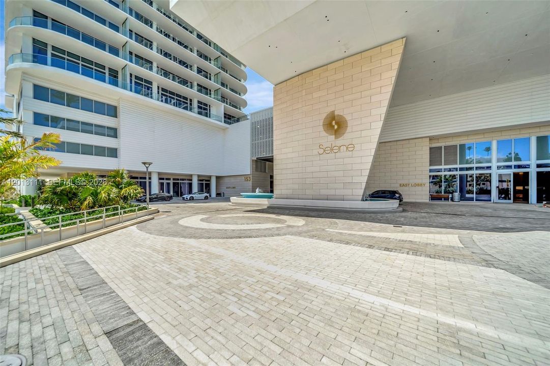 В аренду: $15,000 (2 спален, 3 ванн, 2315 Квадратных фут)
