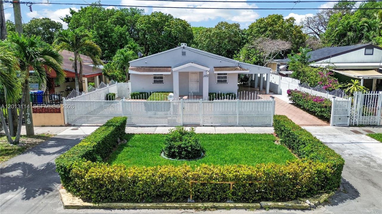 Activo con contrato: $480,000 (3 camas, 3 baños, 1476 Pies cuadrados)