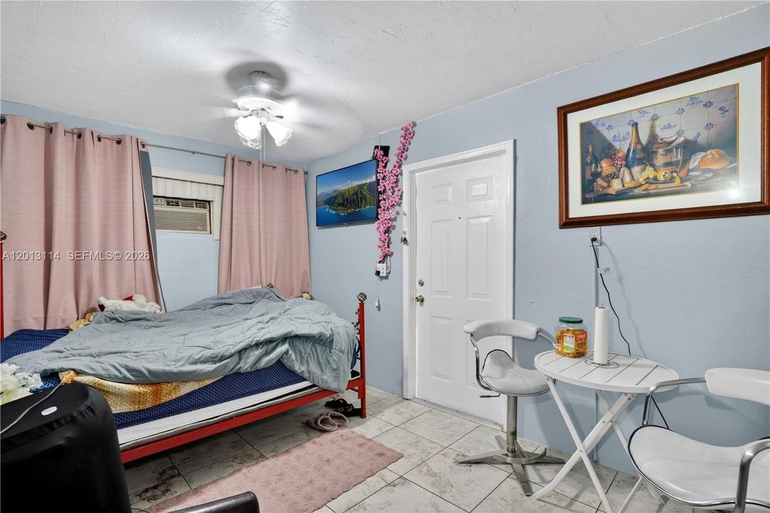 Activo con contrato: $480,000 (3 camas, 3 baños, 1476 Pies cuadrados)