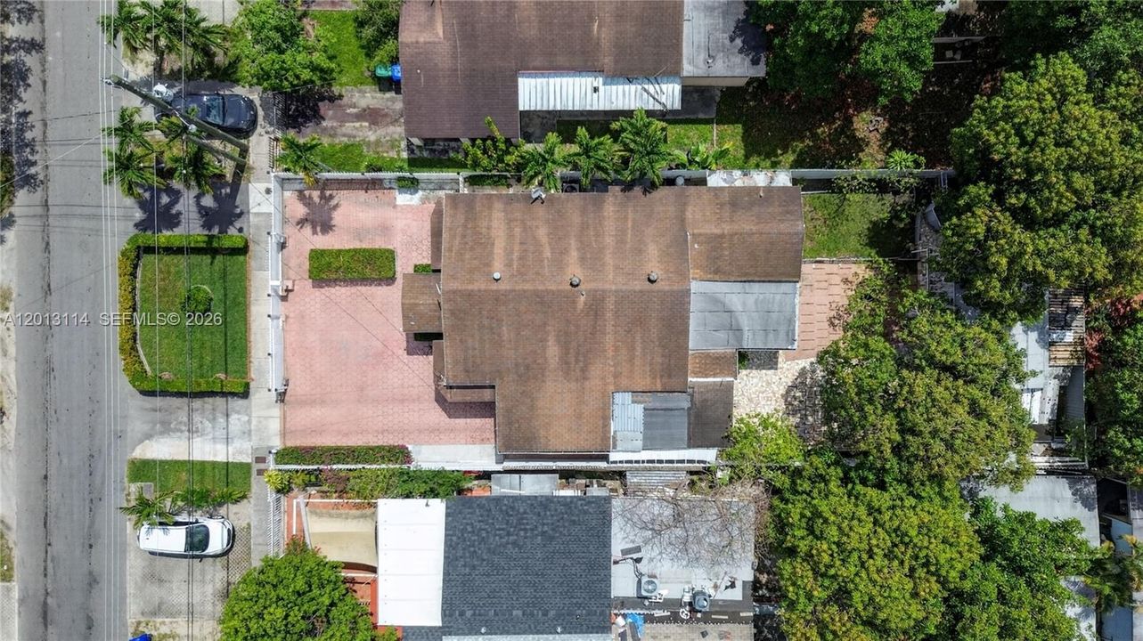 Activo con contrato: $480,000 (3 camas, 3 baños, 1476 Pies cuadrados)