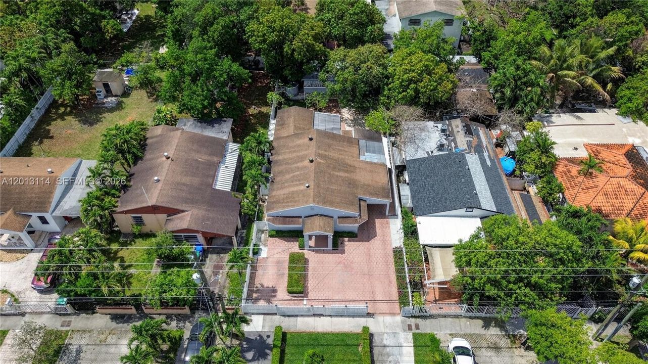 Activo con contrato: $480,000 (3 camas, 3 baños, 1476 Pies cuadrados)