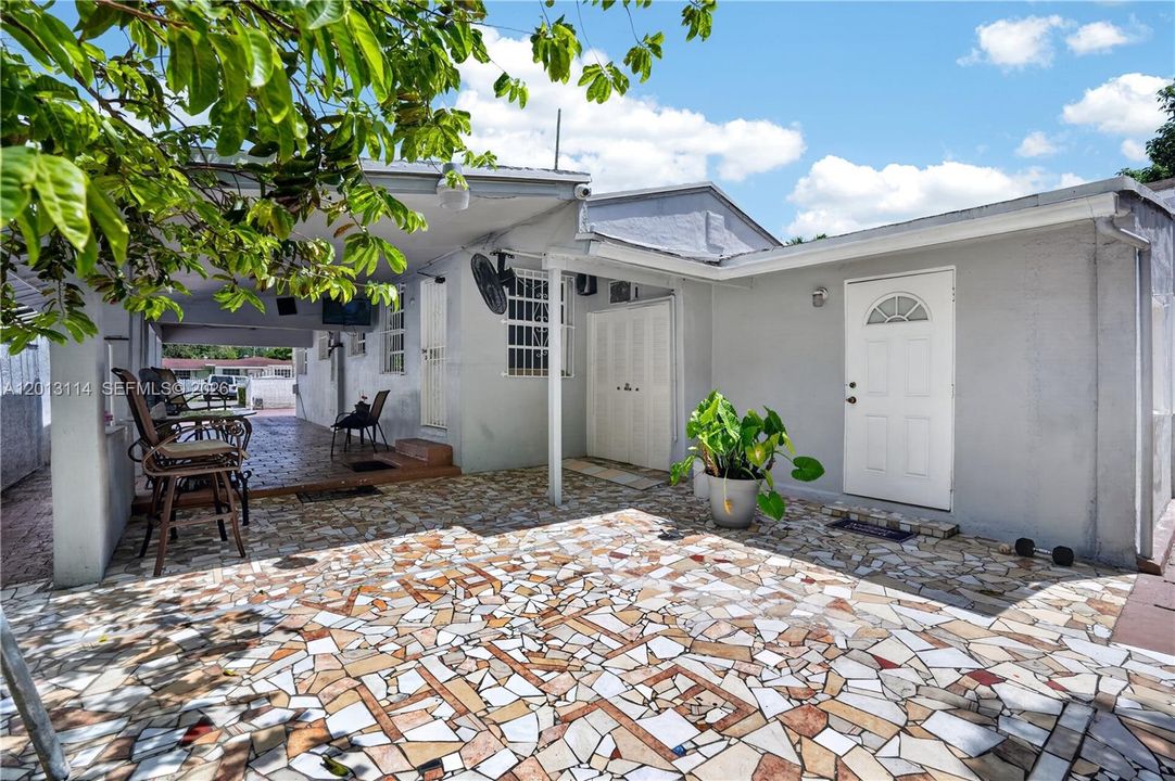 Activo con contrato: $480,000 (3 camas, 3 baños, 1476 Pies cuadrados)