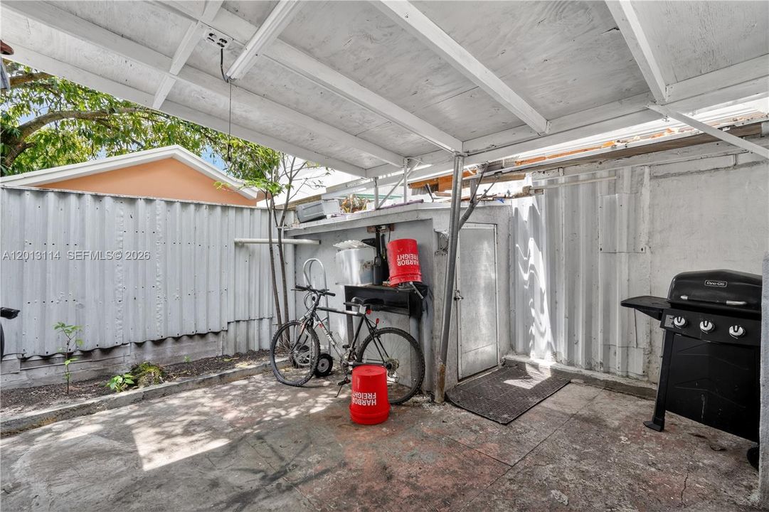 Activo con contrato: $480,000 (3 camas, 3 baños, 1476 Pies cuadrados)
