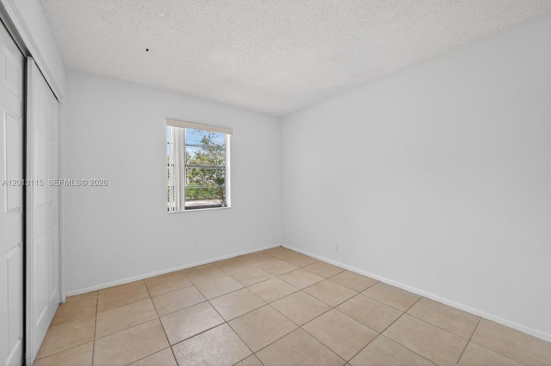 Activo con contrato: $1,890 (3 camas, 2 baños, 966 Pies cuadrados)