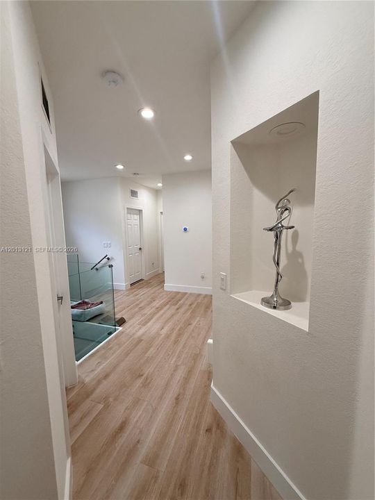 En Renta: $5,800 (4 camas, 3 baños, 2650 Pies cuadrados)