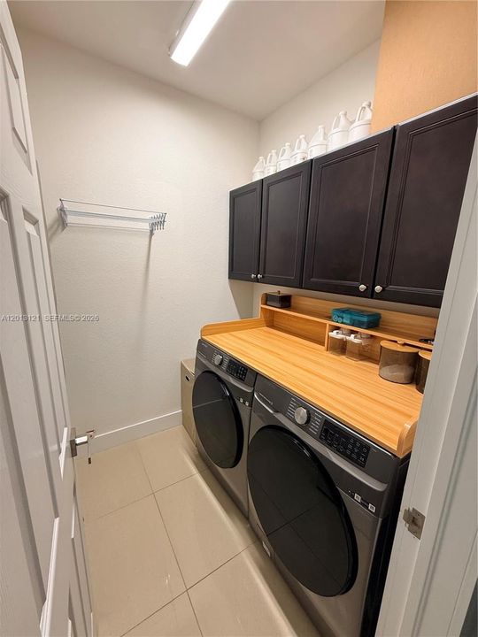 En Renta: $5,800 (4 camas, 3 baños, 2650 Pies cuadrados)