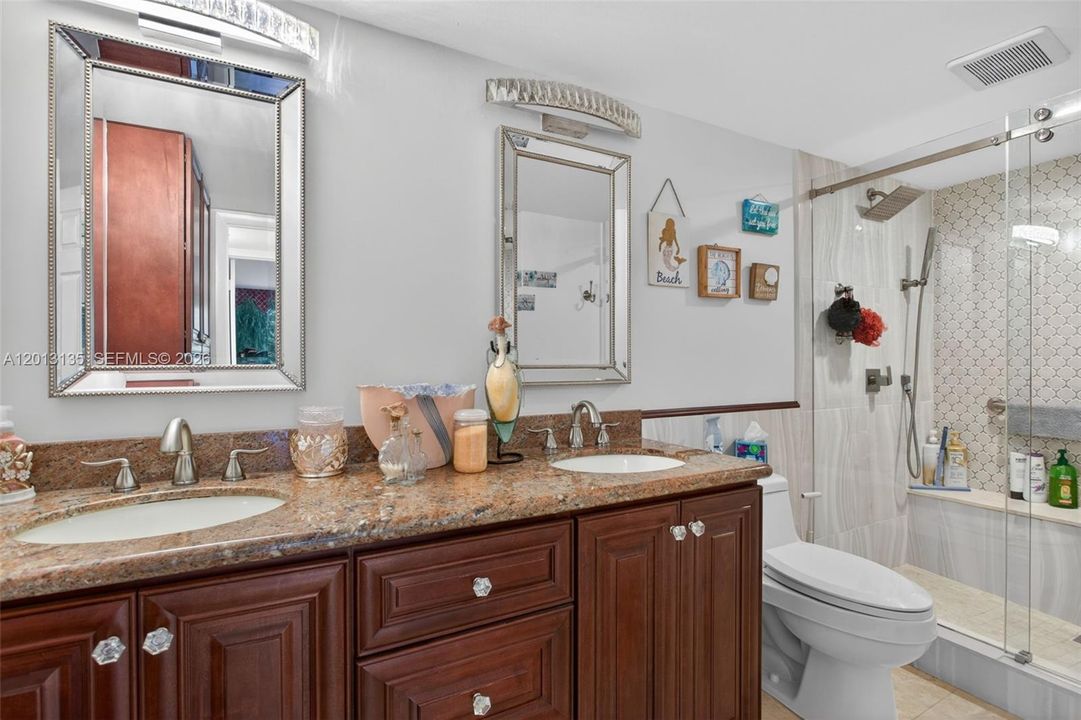 For Sale: $599,900 (2 beds, 2 baths, 1433 Square Feet)