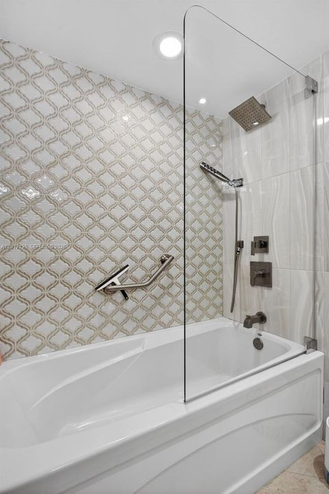 For Sale: $599,900 (2 beds, 2 baths, 1433 Square Feet)