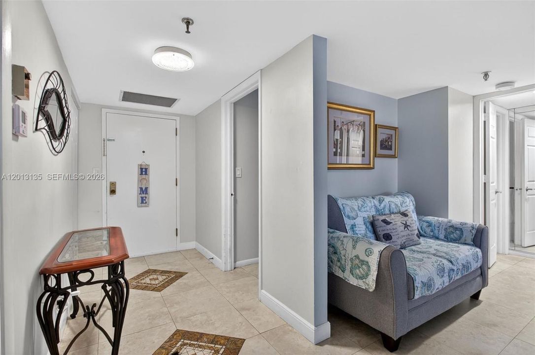 For Sale: $599,900 (2 beds, 2 baths, 1433 Square Feet)