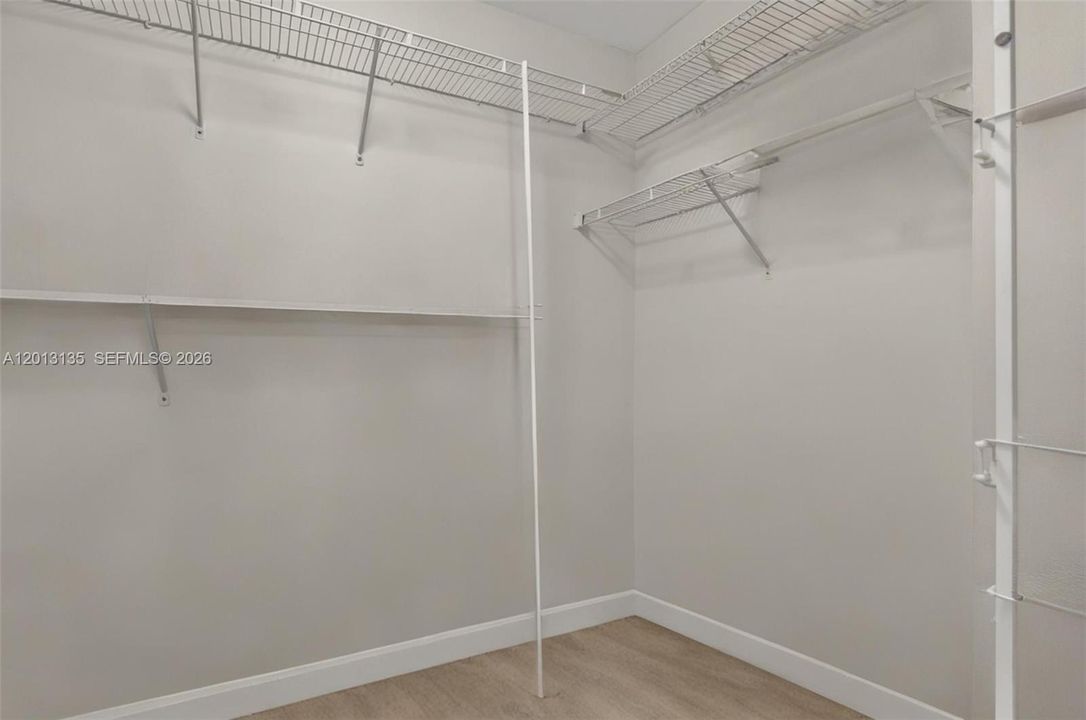 For Sale: $599,900 (2 beds, 2 baths, 1433 Square Feet)