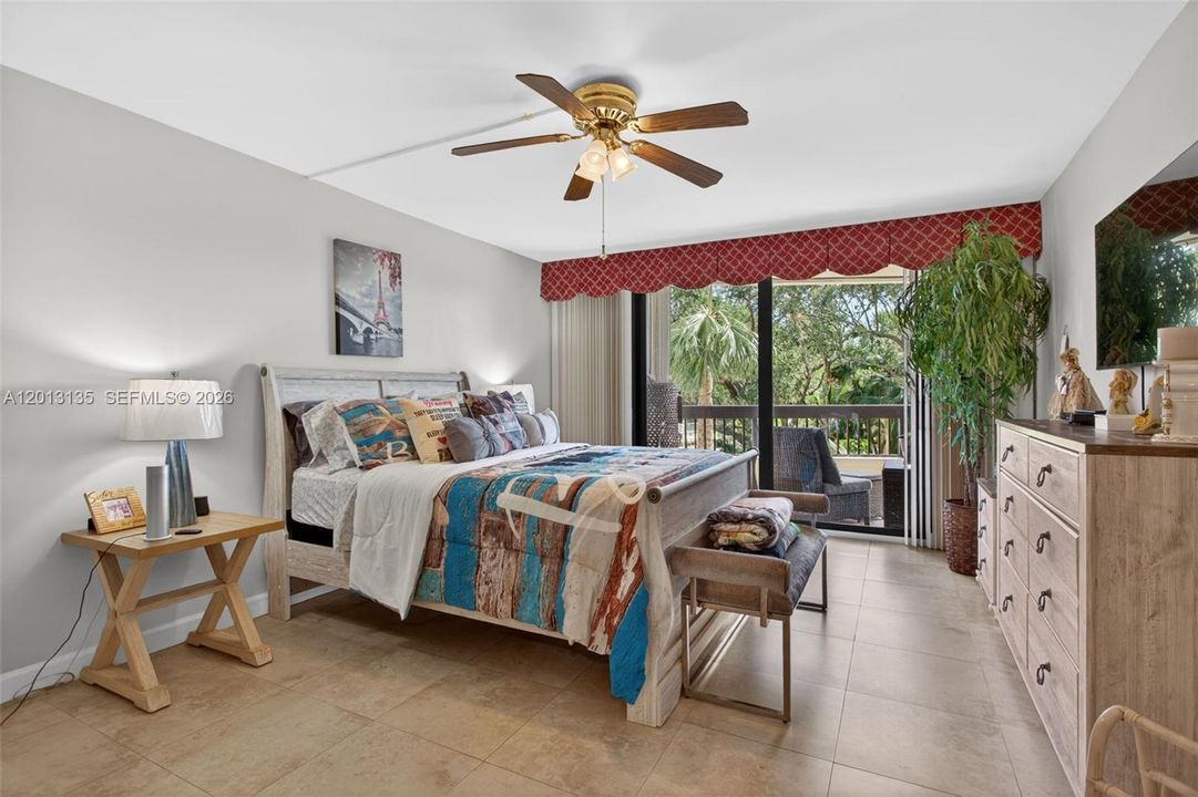 For Sale: $599,900 (2 beds, 2 baths, 1433 Square Feet)