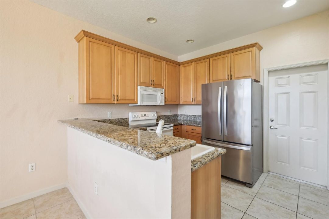 2584 SW Stockbridge Sq Square SW