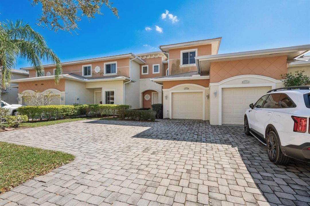 2584 SW Stockbridge Sq Square SW
