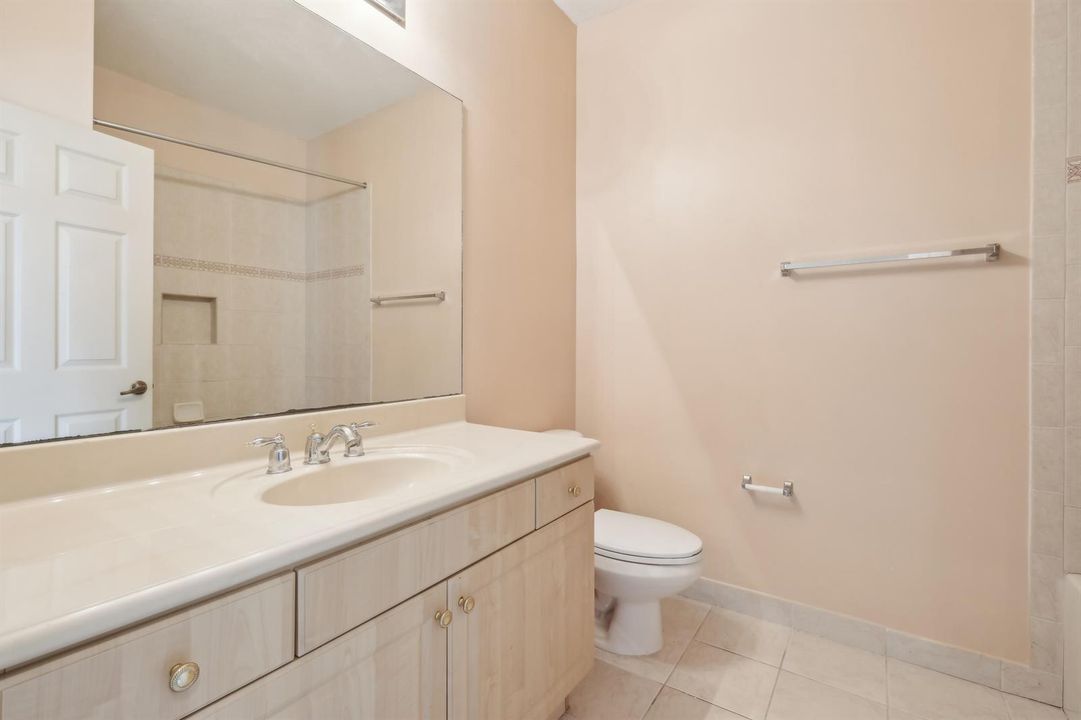 2584 SW Stockbridge Sq Square SW