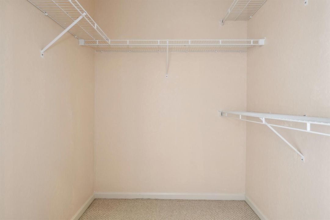 2584 SW Stockbridge Sq Square SW