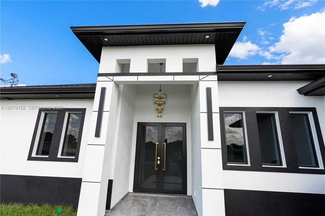 待售: $459,990 (4 贝兹, 2 浴室, 1640 平方英尺)