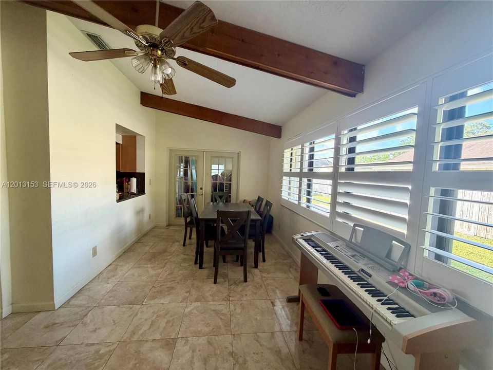 For Rent: $4,300 (3 beds, 2 baths, 2053 Square Feet)