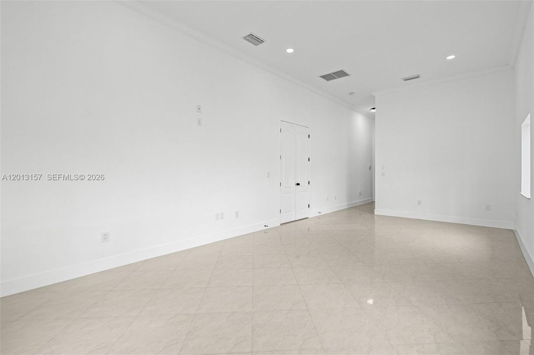 En Venta: $2,199,000 (4 camas, 3 baños, 2978 Pies cuadrados)