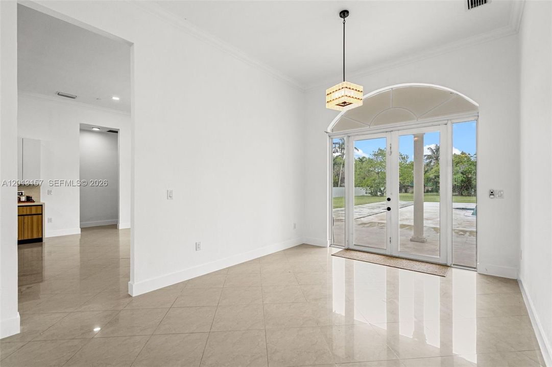 En Venta: $2,199,000 (4 camas, 3 baños, 2978 Pies cuadrados)