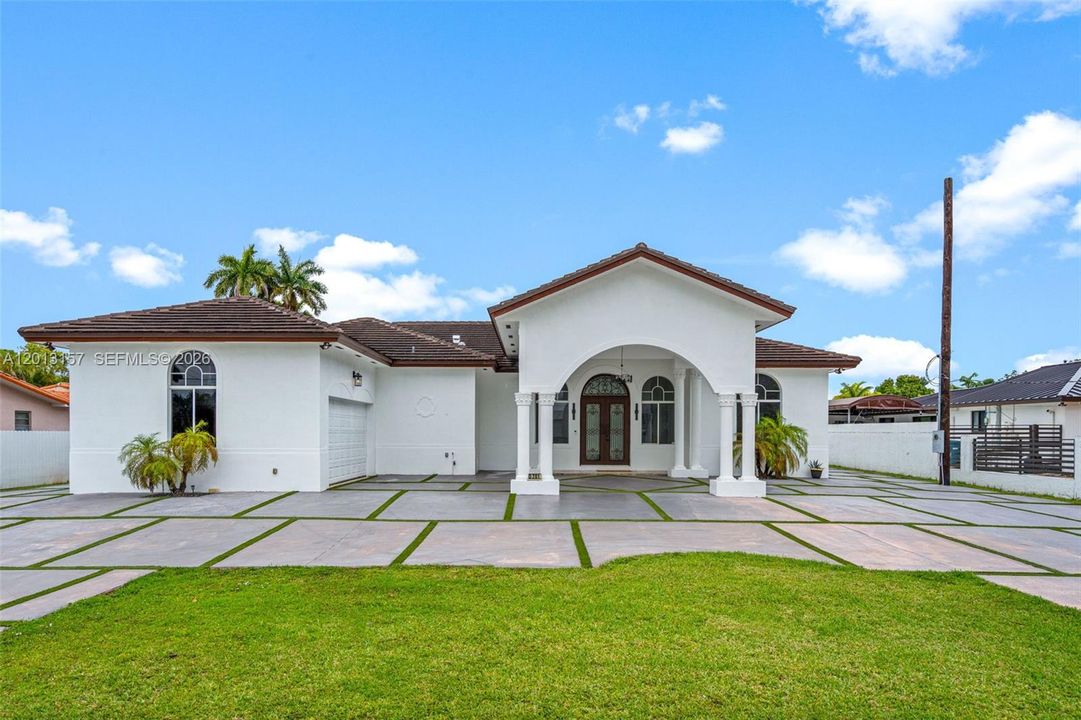 En Venta: $2,199,000 (4 camas, 3 baños, 2978 Pies cuadrados)