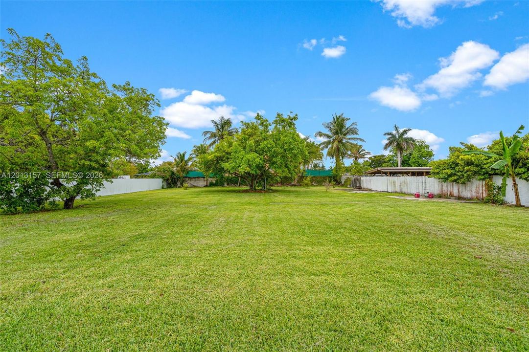 En Venta: $2,199,000 (4 camas, 3 baños, 2978 Pies cuadrados)