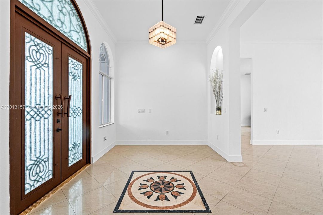 En Venta: $2,199,000 (4 camas, 3 baños, 2978 Pies cuadrados)