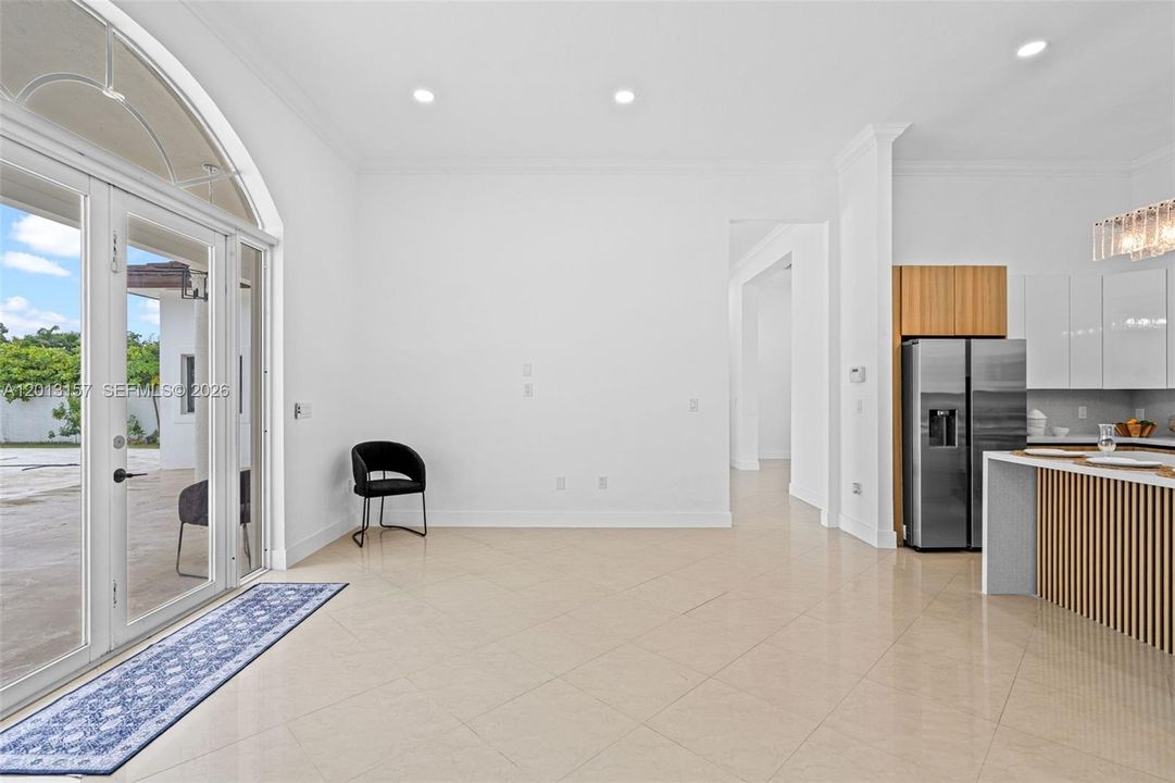 En Venta: $2,199,000 (4 camas, 3 baños, 2978 Pies cuadrados)