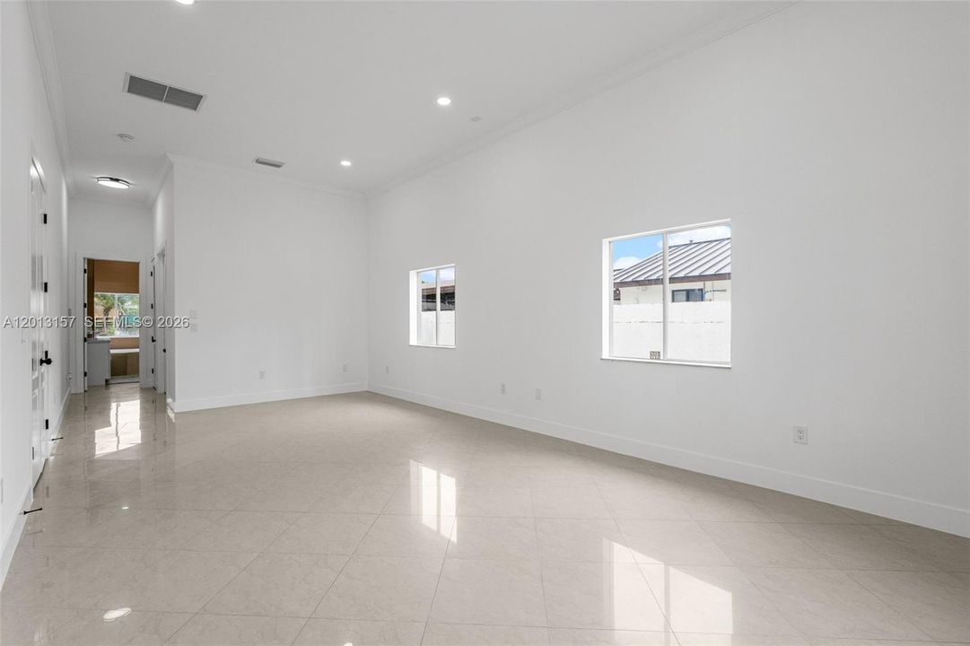 En Venta: $2,199,000 (4 camas, 3 baños, 2978 Pies cuadrados)