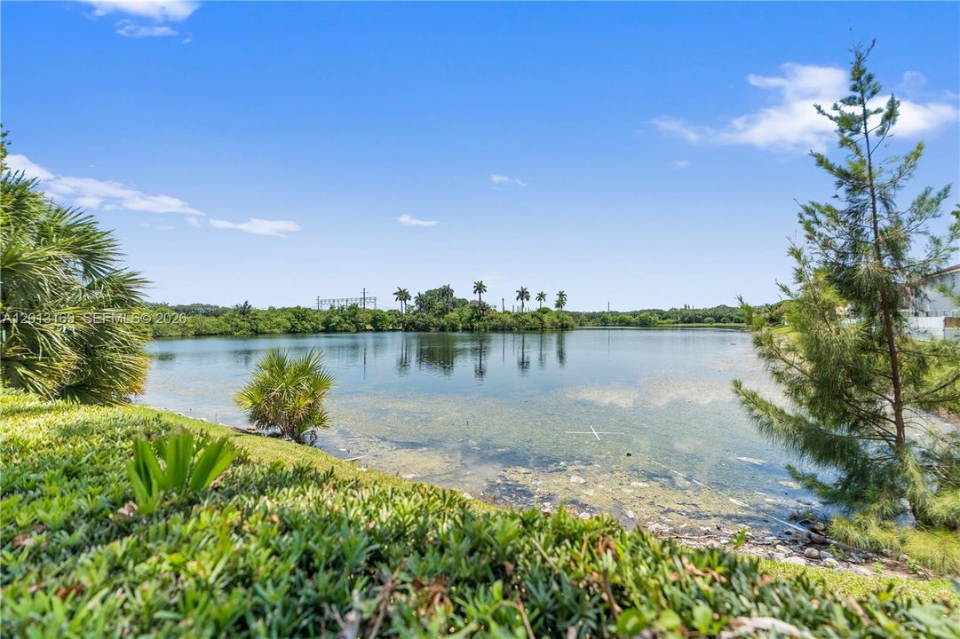 For Sale: $1,018,000 (5 beds, 3 baths, 2680 Square Feet)