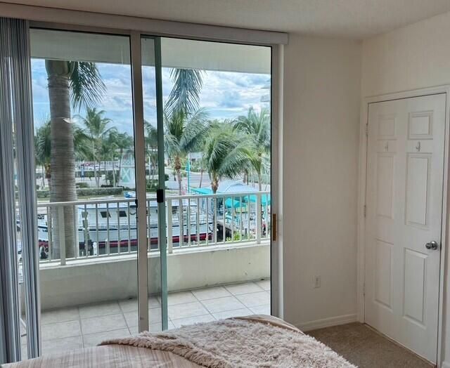 Primary King En-Suite - Marina View