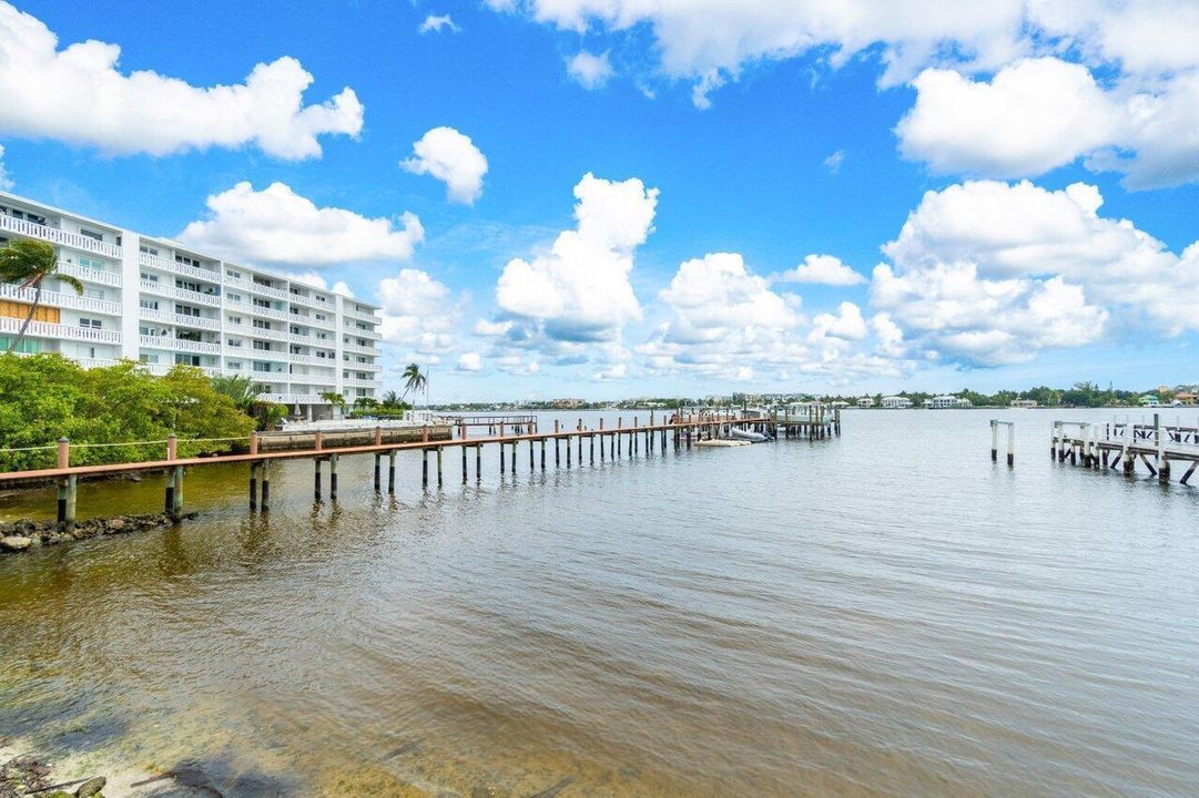 026-324NorthLakeDrive-Lantana-FL-33462-S