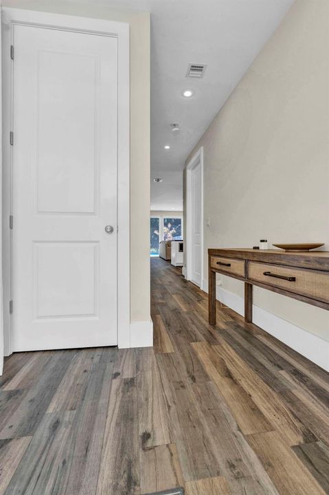 Entrance hall and Closet
