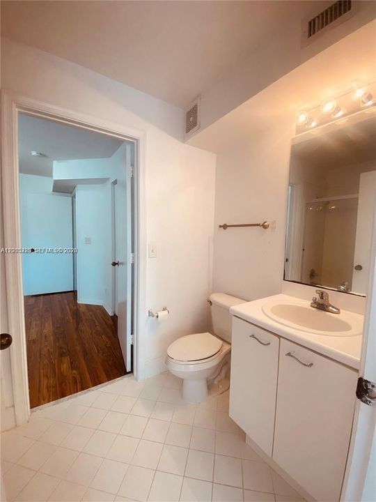 For Sale: $565,000 (3 beds, 2 baths, 1461 Square Feet)